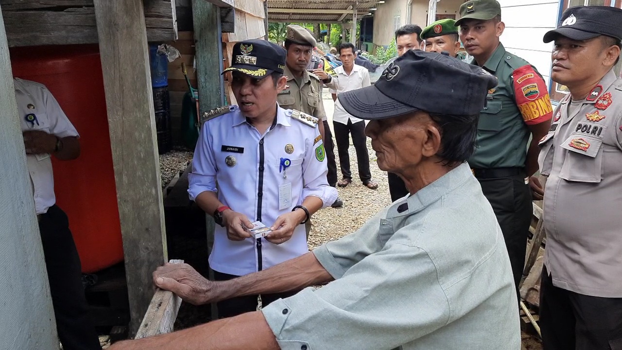 Kecamatan Pulau Tiga Barat Rutin Melakukan Pengawasan Pendistribusian BBM Bersubsidi